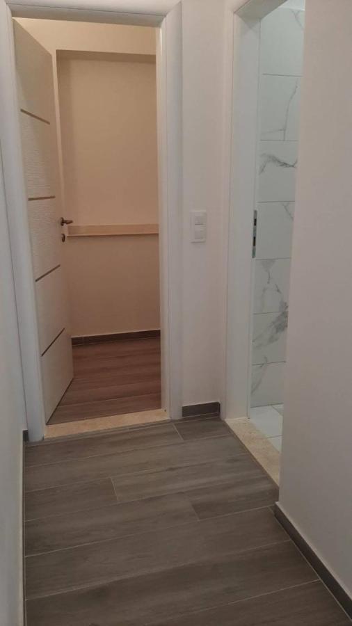 Apartmani Ivica Martic Дуче Екстер'єр фото